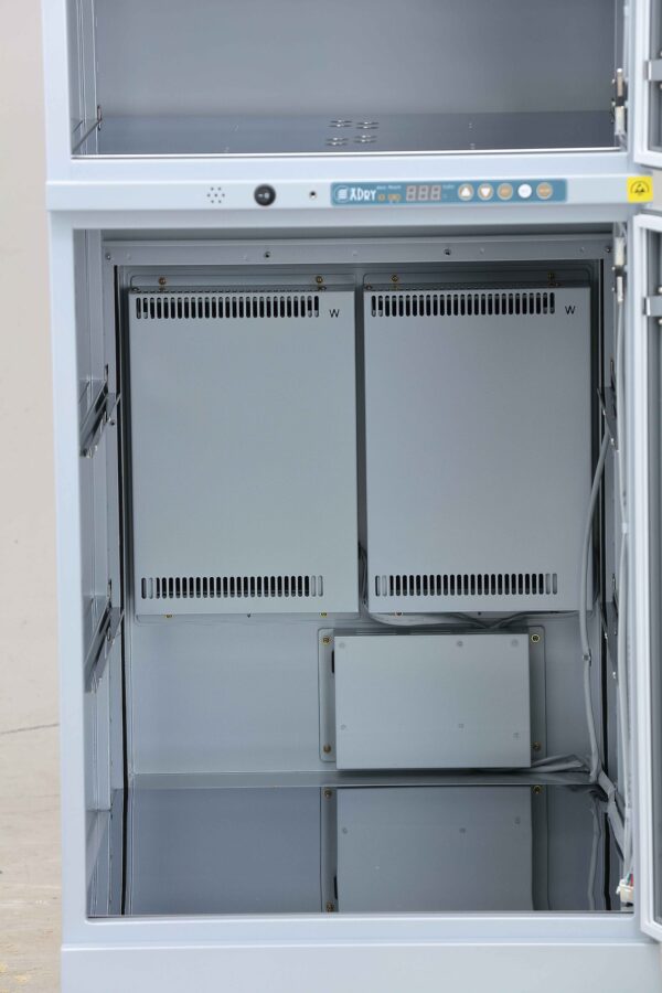 Tall Dry Cabinet - 7I6A6886
